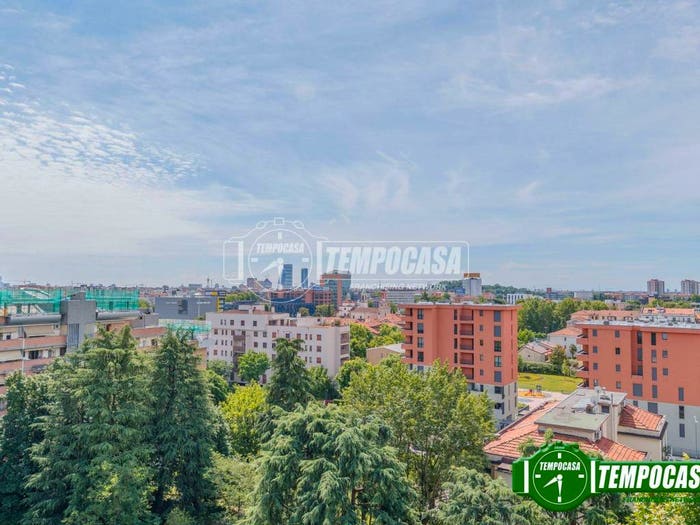 Appartamento quadrilocale in vendita in Via Sapri, Musocco, Milano
