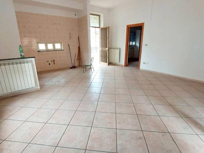 Appartamento trilocale in vendita in Via Maestra, Marigliano