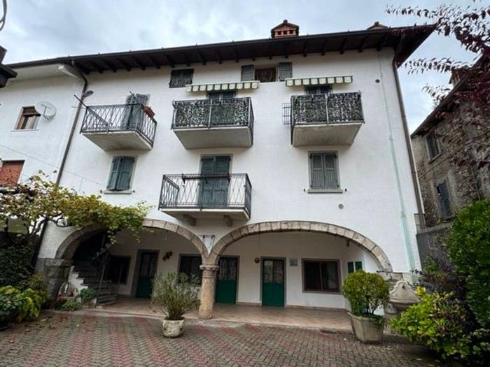 Appartamento quadrilocale in vendita in Andrea Fantoni, Centro, Onore