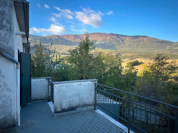 Casa con 5 locali in vendita in Via Centrale, Musellaro, Bolognano