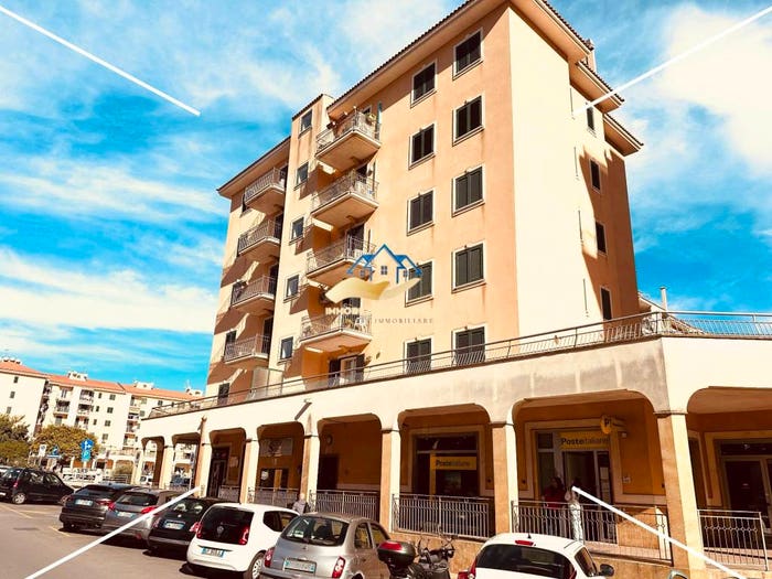 Appartamento con 5 locali in vendita in Via Papa Giovanni XXIII, Centro, Bagheria