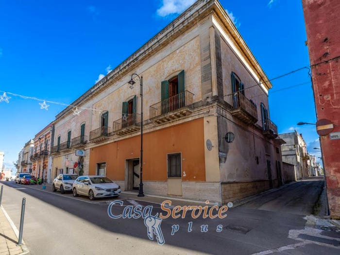 Casa con 5 locali in vendita in Via Vittorio Emanuele, Supersano