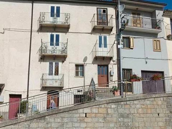 Casa con 5 locali in vendita in Via San Rocco, Castelverrino