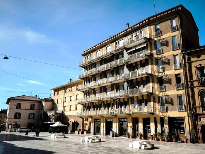 Appartamento bilocale in vendita in Piazza Giuseppe Mazzini, Bastia, Bastia Umbra