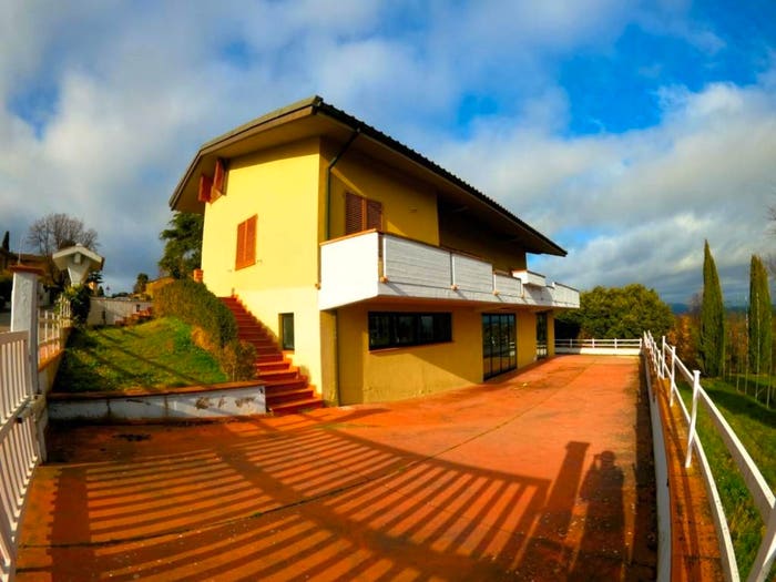 Casa con 6 locali in vendita in Via Angiolino Palazzuoli, Centro, Casole d'Elsa