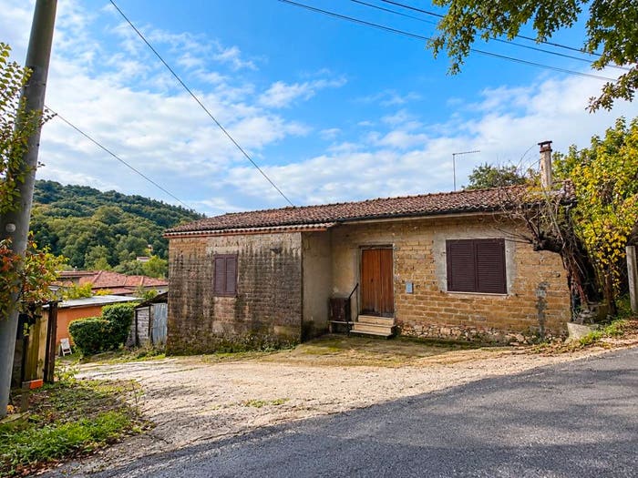 Casa trilocale in vendita in Via dei Colli I Tratto, Centro, Sezze