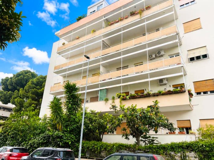 Appartamento con 6 locali in vendita in Via Veneto, Notarbartolo Sciuti, Palermo