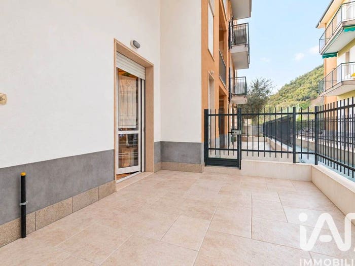 Appartamento monolocale in vendita in Via Aldo Moro, Centro, Toirano