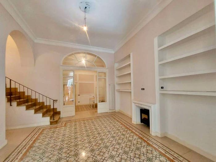 Appartamento quadrilocale in vendita in via Francesco Girardi, Quartieri Spagnoli, Napoli