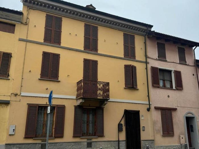 Casa con 6 locali in vendita in Corso della Repubblica, Ferrera Erbognone