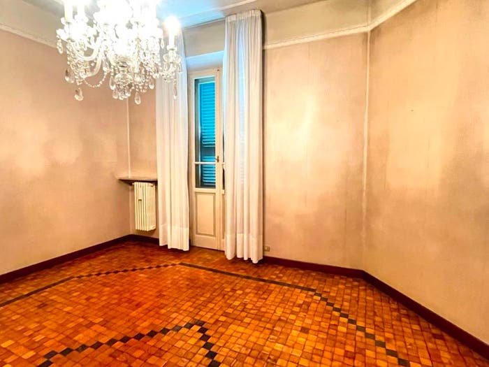 Appartamento quadrilocale in vendita in Via Lorenzo Gandolfo, Centro, Mantova
