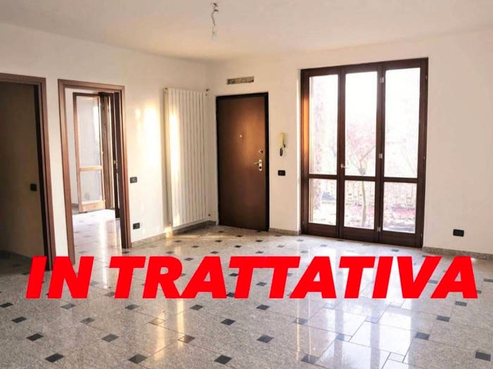Appartamento trilocale in vendita in Ugo Foscolo, Isso
