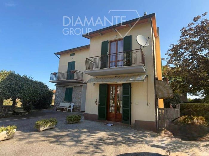 Casa con 5 locali in vendita in Pucciarelli, Castiglione del Lago