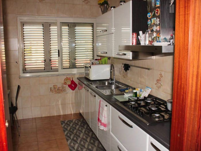Appartamento trilocale in vendita in Fuorigrotta, Napoli
