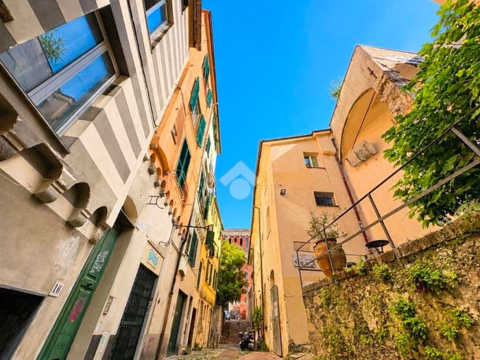 Appartamento con 6 locali in vendita in Via di Mascherona, Molo, Genova