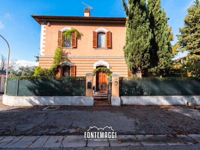 Casa con 6 locali in vendita in San Cristoforo Coop, Fano