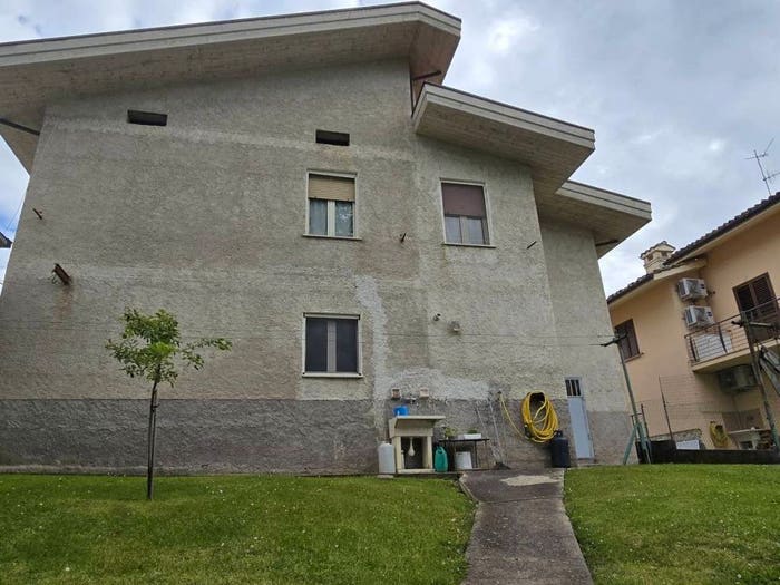 Casa con 6 locali in vendita in Frazione Villa Rossi, Castelli