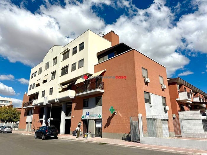 Appartamento trilocale in vendita in Via Adolfo Mancini, Comparto Biccari, Foggia