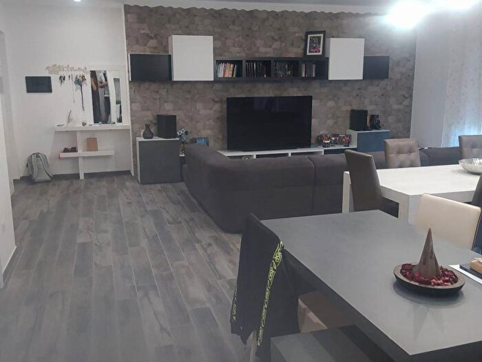 Appartamento quadrilocale in vendita in Via Benevento, Lincoln, Caserta