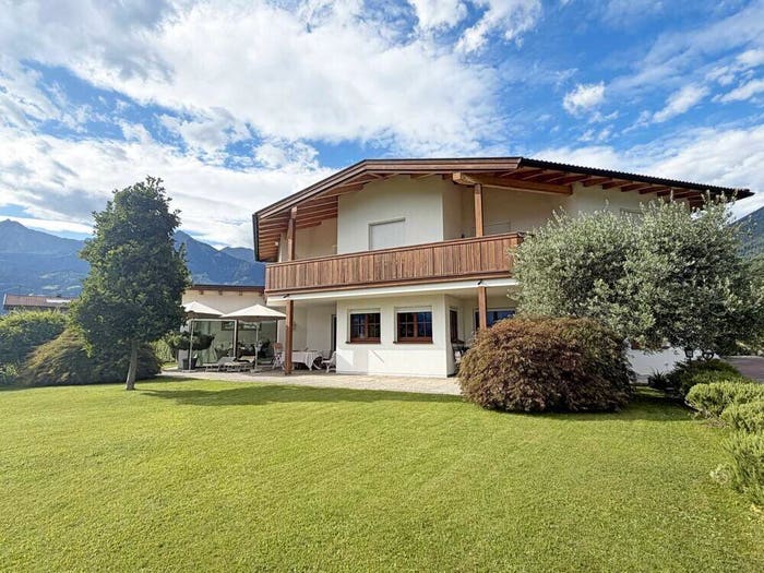 Casa con 6 locali in vendita in Via della cava, Centro, Merano