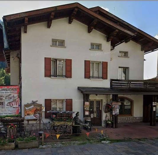 Appartamento con 6 locali in vendita in Corso Italia, Centro, Alleghe