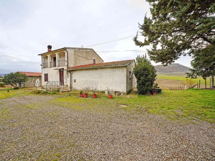 Casa con 5 locali in vendita in Castel del Piano