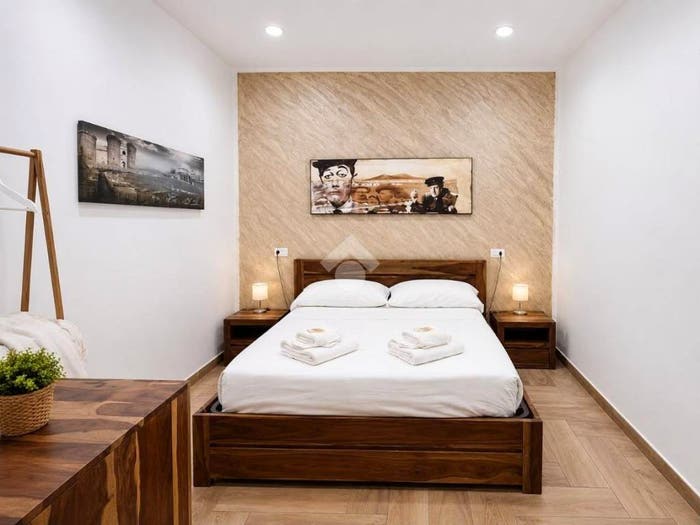Appartamento bilocale in vendita in Via Nardones, Chiaia, Napoli