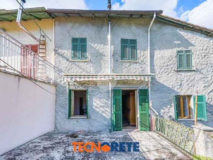 Casa trilocale in vendita in Via Zucchetto, Cavanella Vara, Beverino