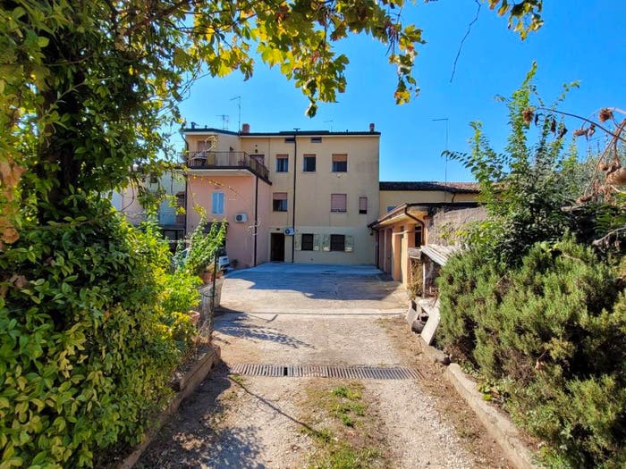 Appartamento trilocale in vendita in Via Roma, Centro, Caldiero