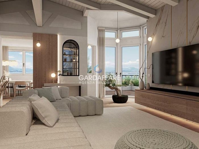 Casa con 5 locali in vendita in Centro Storico, Desenzano del Garda