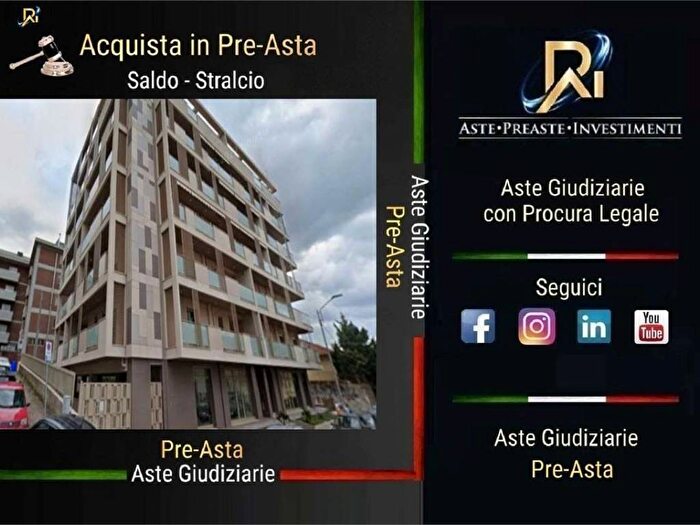 Appartamento quadrilocale in vendita in Via Madonna dei Cieli, Stadio Pontepiccolo, Catanzaro