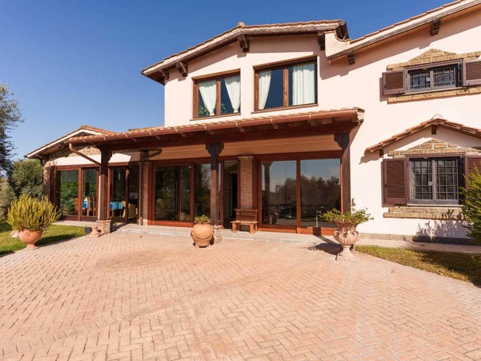 Casa con 6 locali in vendita in Via del Casalone, Zona Valcanneto Ceri Borgo San Martino, Cerveteri