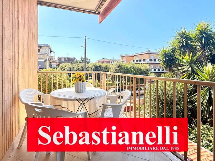 Appartamento quadrilocale in vendita in Via Alga Marina, Lavinio Mare, Anzio