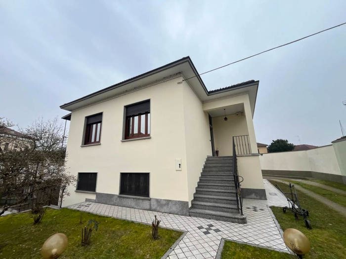 Casa quadrilocale in vendita in Via Cilavegna, Gravellona, Gravellona Lomellina