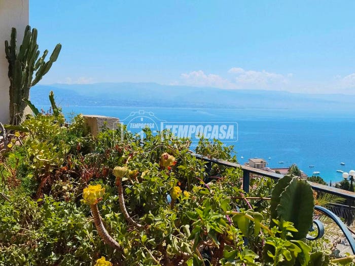 Appartamento quadrilocale in vendita in Eden Park, Litoranea Panoramica, Messina