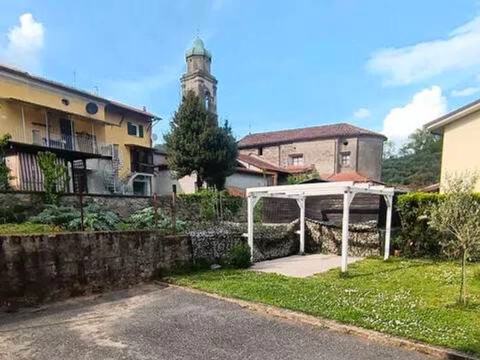Appartamento con 5 locali in vendita in Via Nazionale, Pontremoli