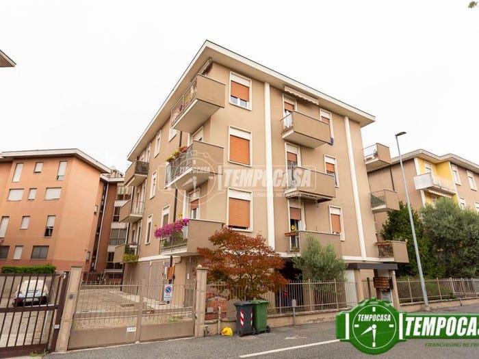 Appartamento trilocale in vendita in Via del Picco, Semicentro, Crema