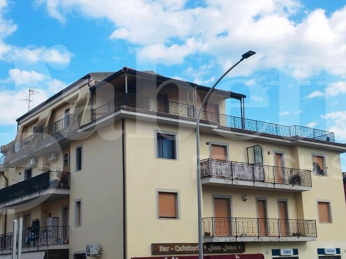 Appartamento quadrilocale in vendita in Via Nazionale, Squillace Lido, Squillace