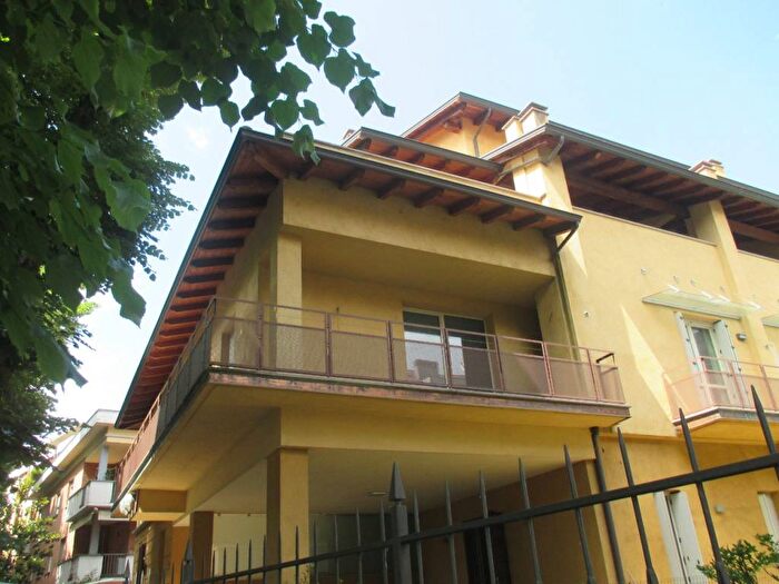 Casa con 5 locali in vendita in Clinica Piacenza, Piacenza