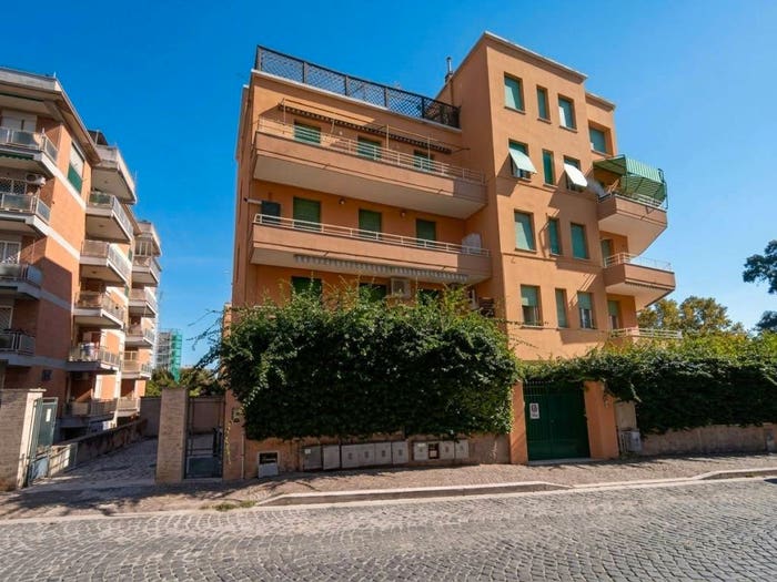 Appartamento quadrilocale in vendita in Via degli Elci, Centro Storico, Anzio