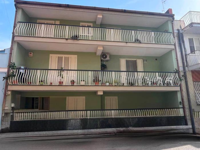 Casa con 6 locali in vendita in Via Lombardia n, Centro, Pachino