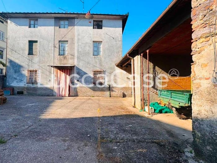 Casa con 6 locali in vendita in Colle di Compito, Colle di Compito Castelvecchio, Capannori