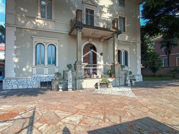 Casa con 6 locali in vendita in VIA MILANO, Centro, Nerviano