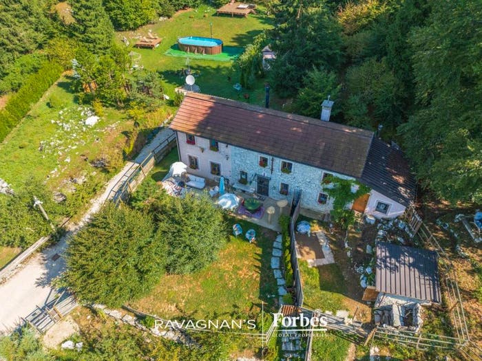 Casa con 6 locali in vendita in Lusiana Conco