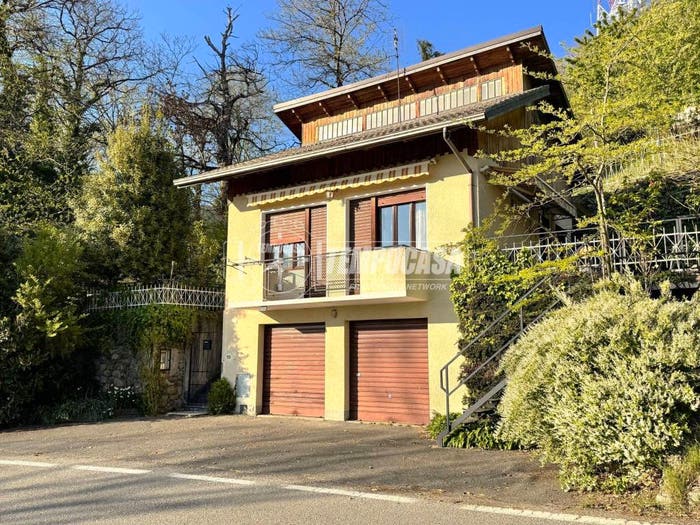 Casa trilocale in vendita in Via della Parrocchia, Andrate