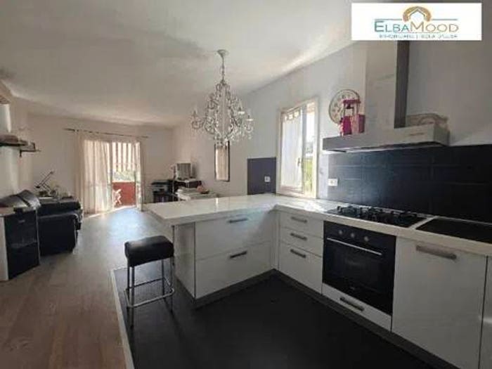 Appartamento trilocale in vendita in Porto Azzurro