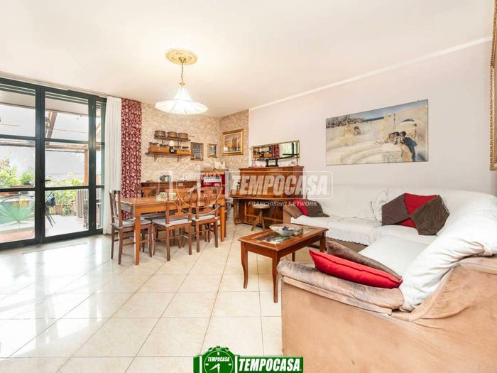 Casa con 5 locali in vendita in Via Pietro Mascagni, Trezzano Rosa