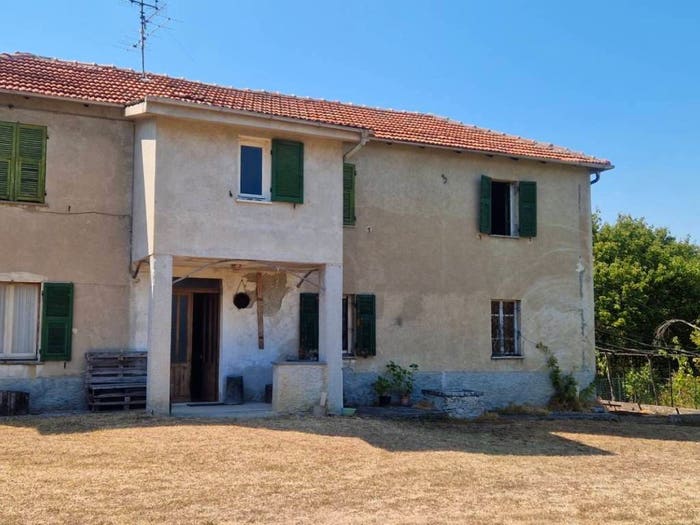 Casa con 6 locali in vendita in Loc Niosa, Centro, Dego