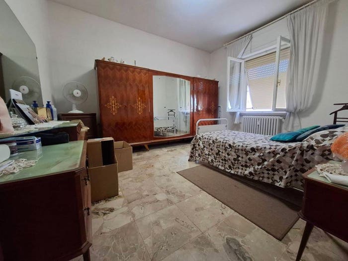 Appartamento quadrilocale in vendita in Via Silvano Pizzi, Ospedale Stazione, Livorno