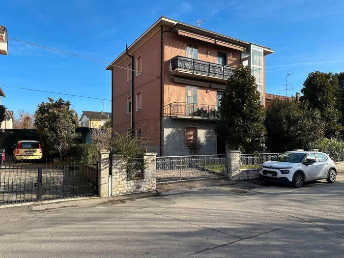 Appartamento quadrilocale in vendita in Via Luciano Romagnoli, Centro, Nonantola